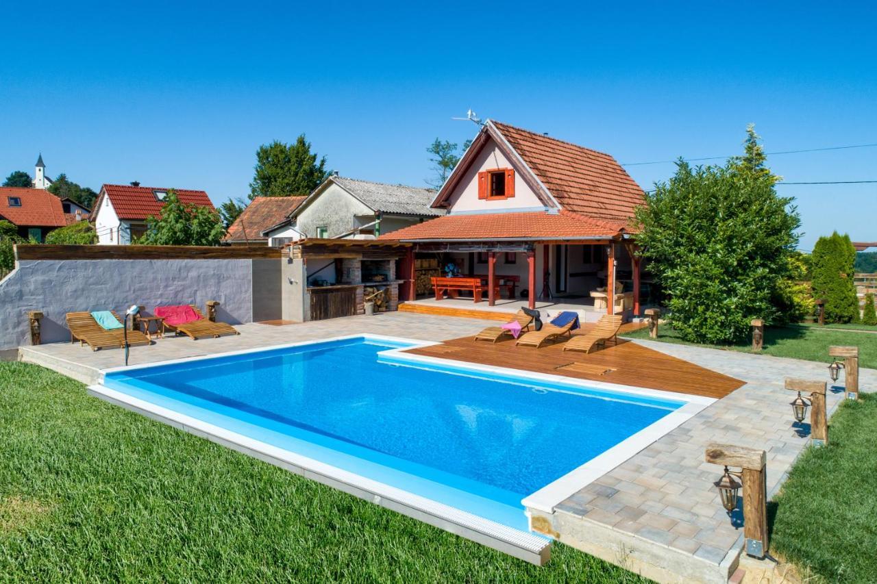 Holiday Home Dika Sveti Martin Na Muri Ngoại thất bức ảnh