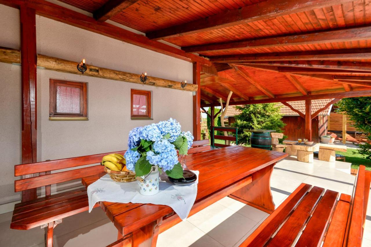 Holiday Home Dika Sveti Martin Na Muri Ngoại thất bức ảnh