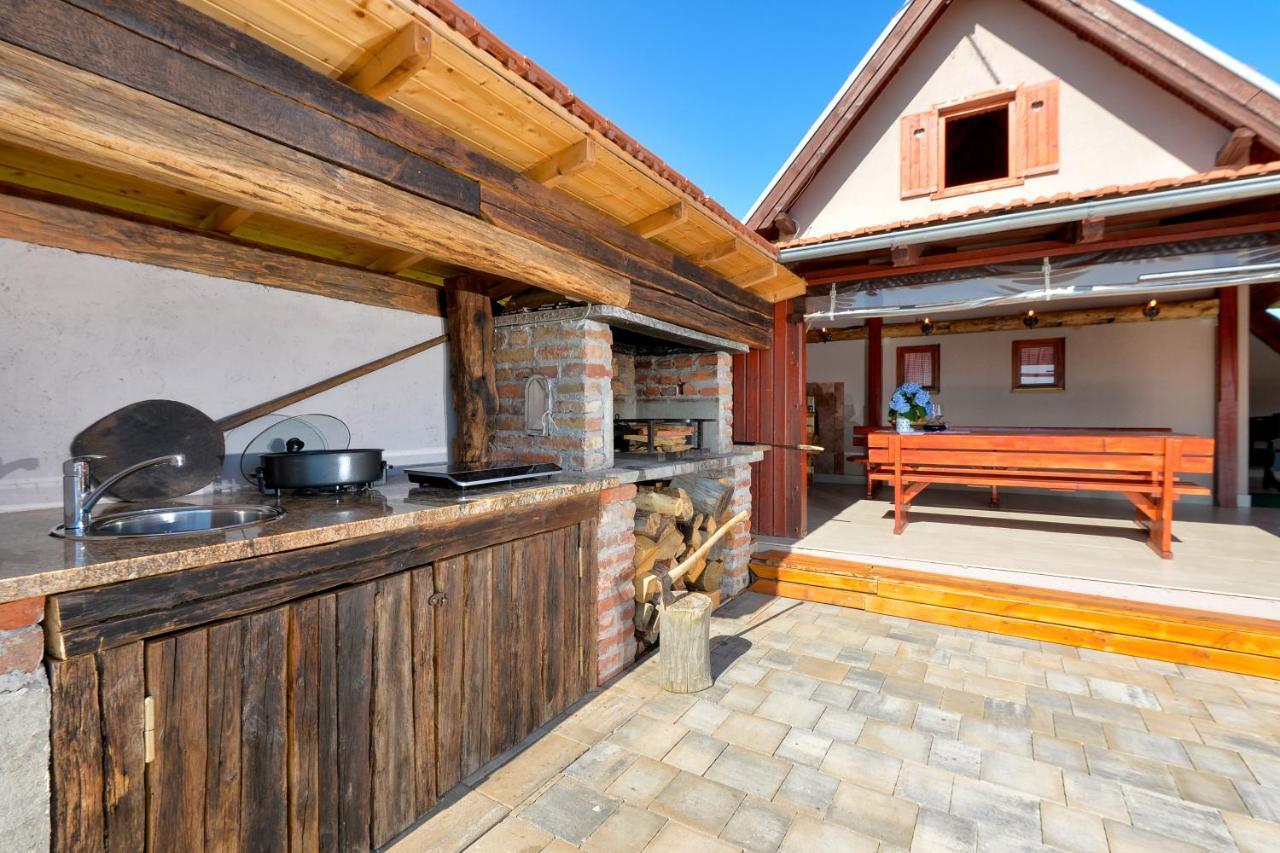 Holiday Home Dika Sveti Martin Na Muri Ngoại thất bức ảnh