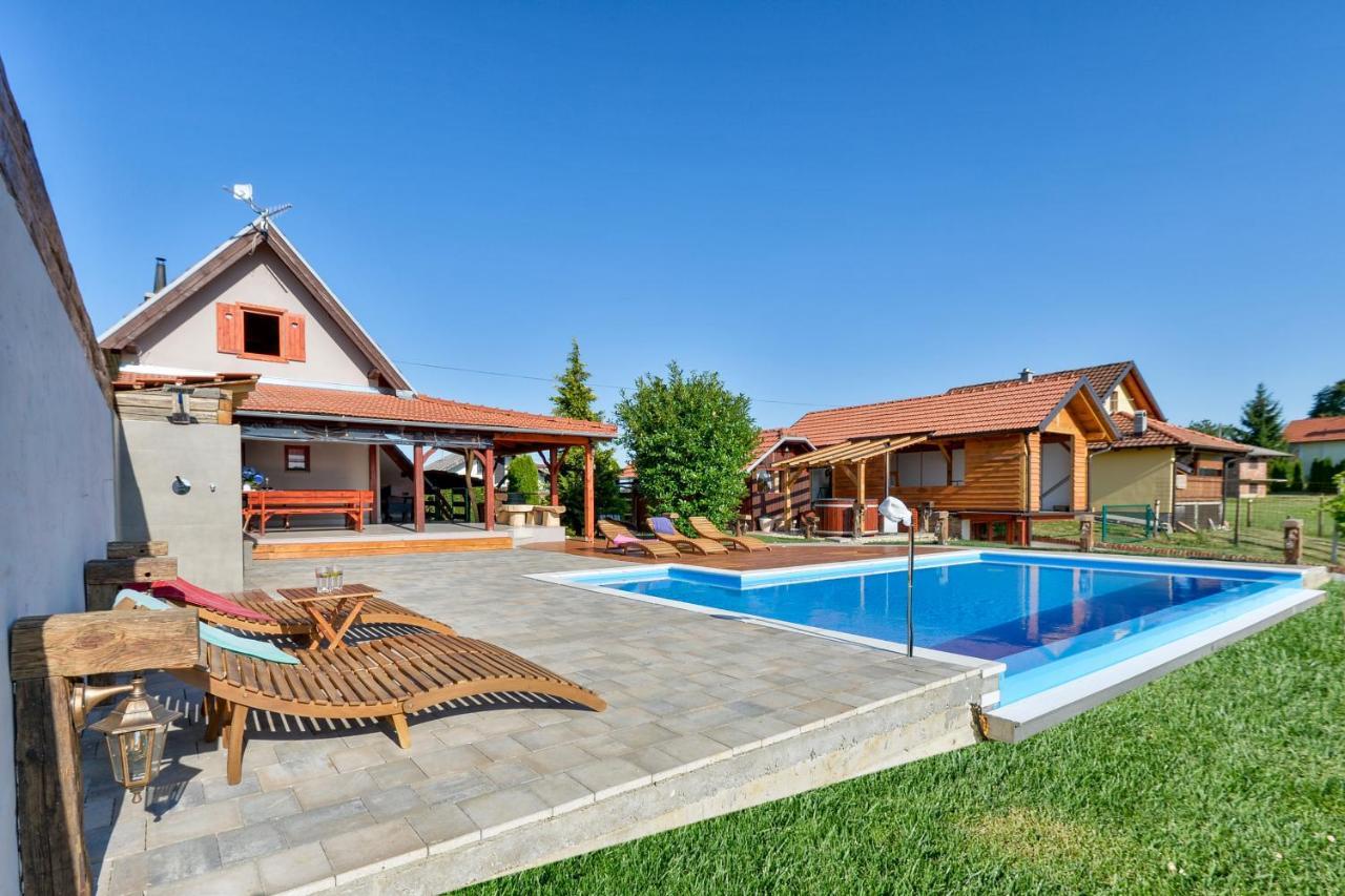 Holiday Home Dika Sveti Martin Na Muri Ngoại thất bức ảnh